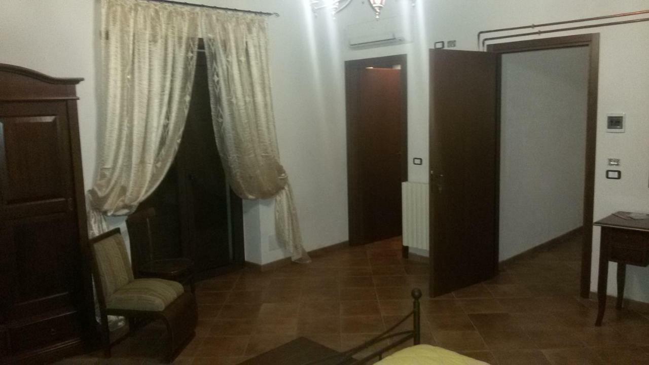 Agriturismo La Stragola Nicosia Bagian luar foto